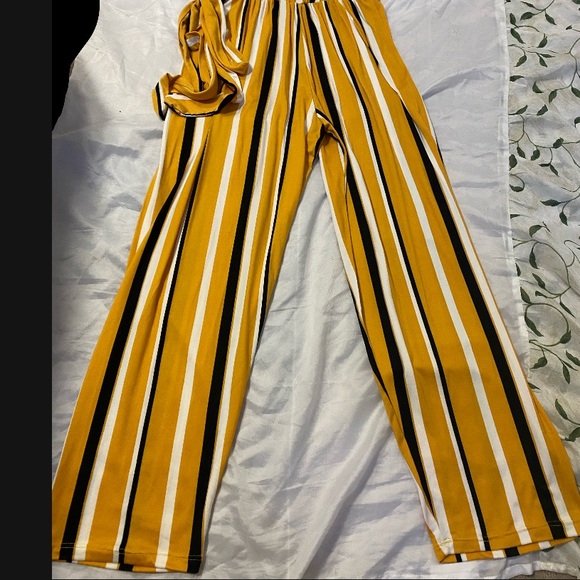 YELLOW STRIPE JUMPSUIT WITH TIE AT WAIST AU10 - Picture 3 of 3
